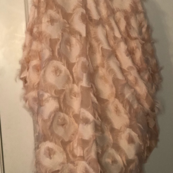 NWT JC SUNNY RUANA with Eyelash Fringe Detail, Pink One Size Fits Most - Picture 6 of 11